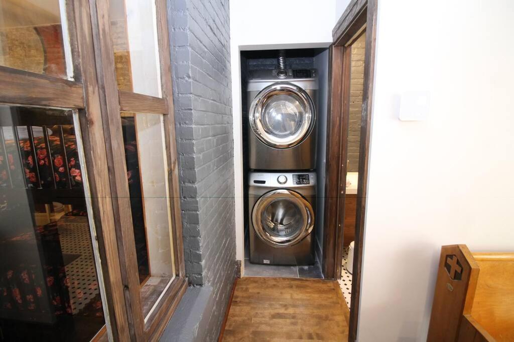 Charm & Luxury Vacation Headquarters To Downtown!