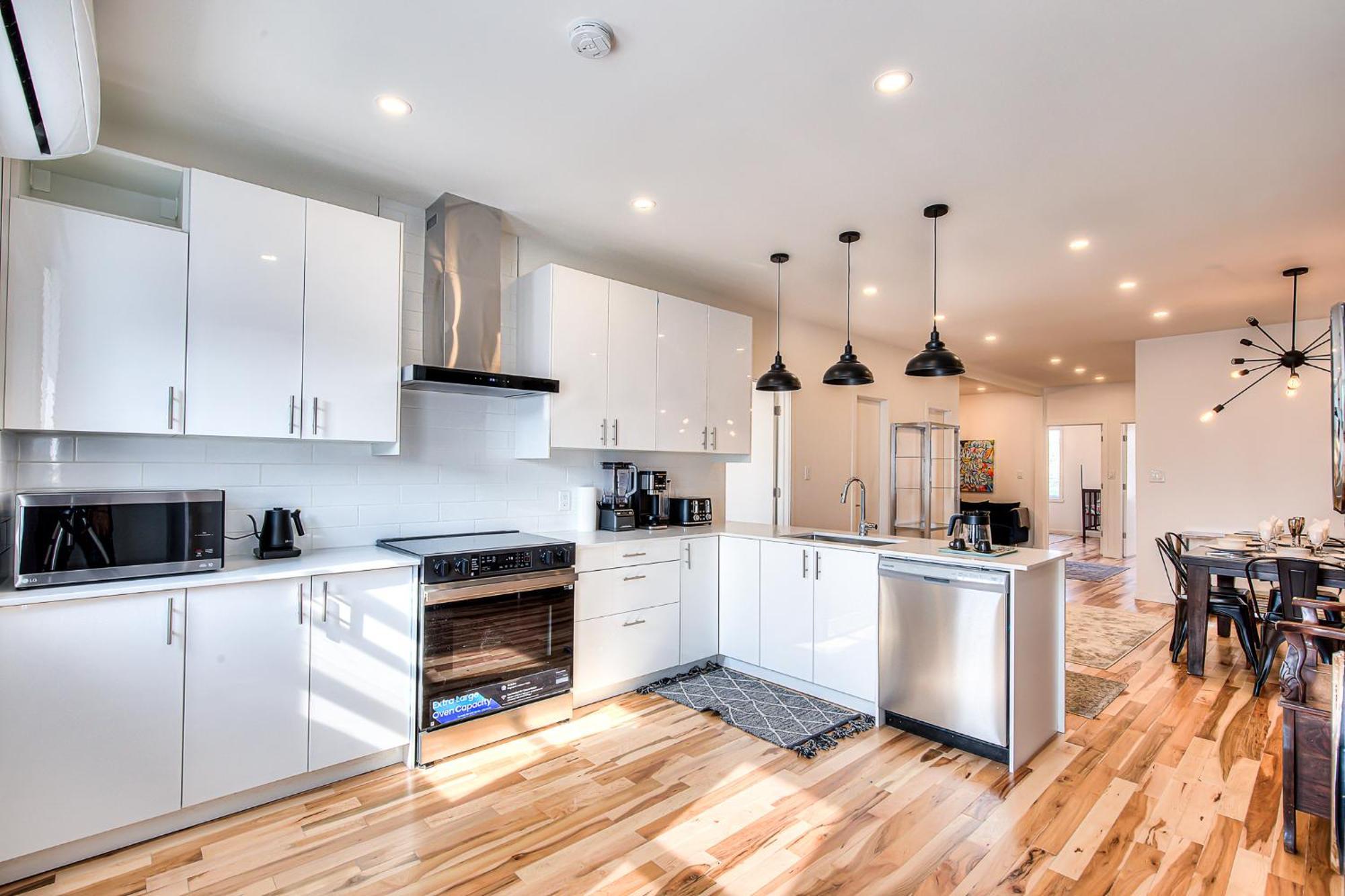 Apartamento Charm & Luxury Vacation Headquarters To Downtown! *