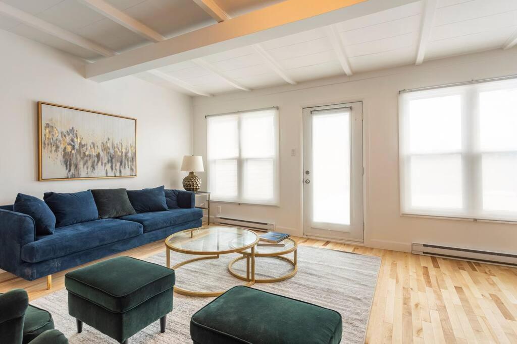 Charm & Luxury Vacation Headquarters To Downtown! * Montreal